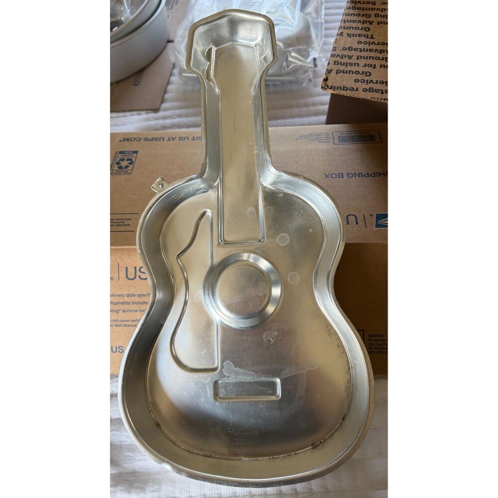 Vintage 1977 Wilton Guitar Cake Pan Baking Mold 502-933 Music Bakeware